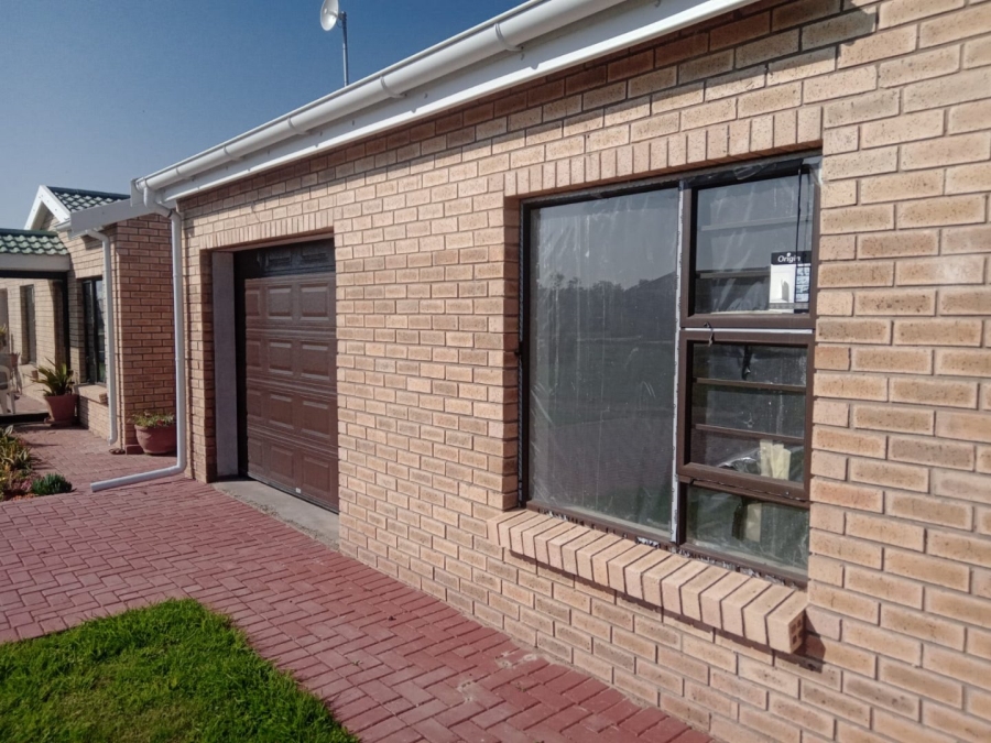 2 Bedroom Property for Sale in C Place Eastern Cape